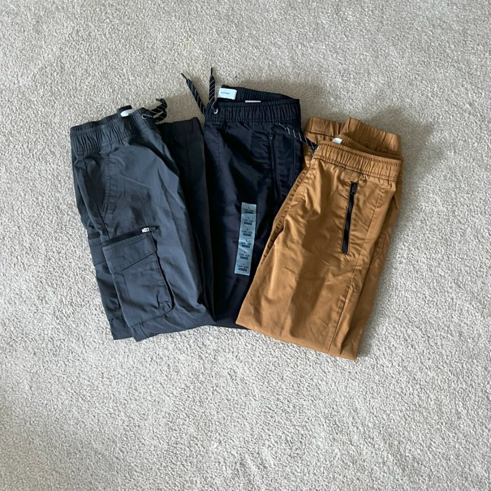 black Old Navy joggers for boys